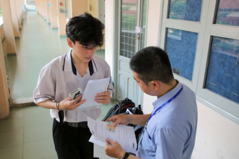 <a href="/giao-duc" title="Giáo dục" rel="dofollow">Giáo dục</a>