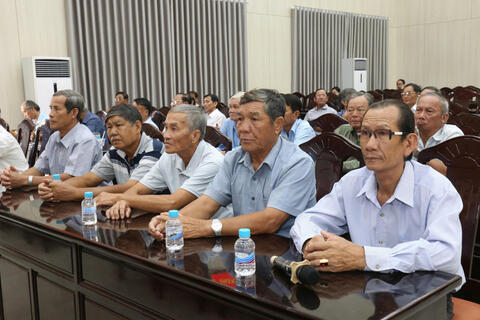 Cử tri Lâm Đồng gửi gắm nhiều kiến nghị đến ứng viên ĐBQH