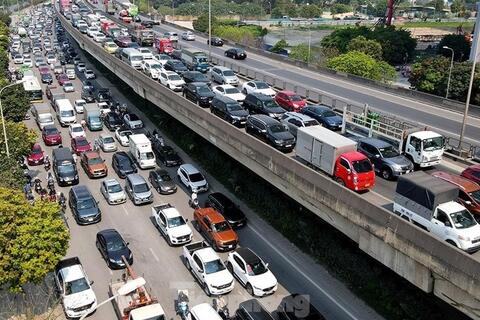 Giao thông Hà Nội sáng 3/3: Nhiều sự cố trên Vành đai 3 và cầu Thăng Long