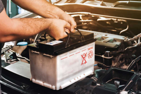 Tuổi thọ trung bình của ắc quy ô tô mới và điều bạn nên cân nhắc trước khi mua