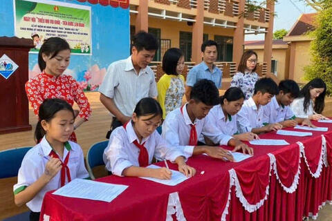 Tạo hàng rào bảo vệ học sinh khỏi tác hại của thuốc lá, thuốc lá điện tử