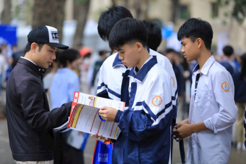 <a href="/giao-duc" title="Giáo dục" rel="dofollow">Giáo dục</a>