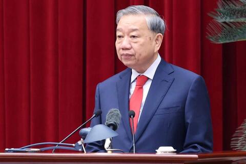 <a href="/thoi-su" title="Thời sự" rel="dofollow">Thời sự</a>