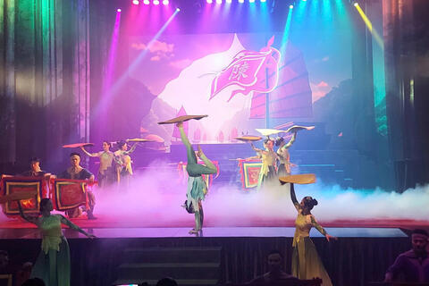 Xiếc Việt tích cực tìm kiếm hợp tác mới