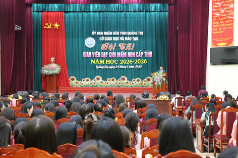 <a href="/giao-duc" title="Giáo dục" rel="dofollow">Giáo dục</a>