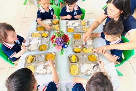 <a href="/giao-duc" title="Giáo dục" rel="dofollow">Giáo dục</a>