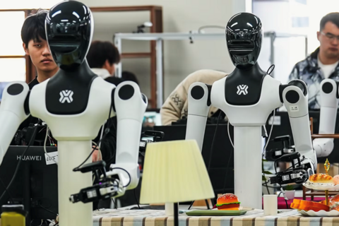 Quay video việc nhà đào tạo robot giúp việc tương lai