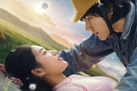 Phim nào đang dẫn đầu doanh thu phòng vé Việt?