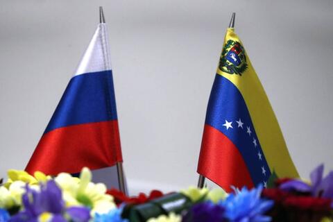 Nga khẳng định vẫn duy trì liên lạc thường xuyên với Venezuela