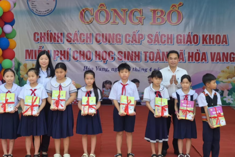 Địa phương đầu tiên cả nước miễn phí sách giáo khoa cho 100% học sinh