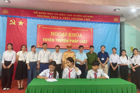 <a href="/giao-duc" title="Giáo dục" rel="dofollow">Giáo dục</a>