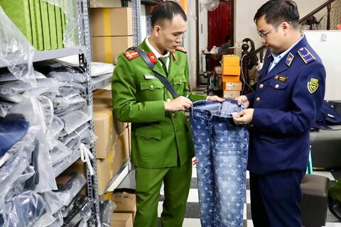 Phát huy vai trò của doanh nghiệp trong phòng, chống hàng giả