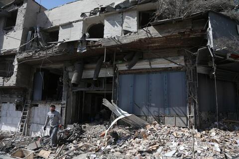 <a href="/thoi-su" title="Thời sự" rel="dofollow">Thời sự</a>