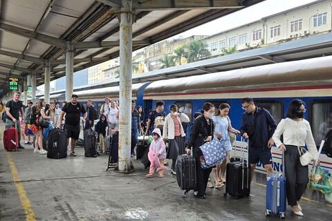 Đường sắt ứng dụng AI, thí điểm tự động giảm giá vé tàu chặng ngắn