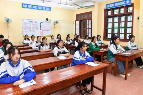 <a href="/giao-duc" title="Giáo dục" rel="dofollow">Giáo dục</a>