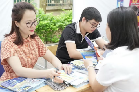 <a href="/giao-duc" title="Giáo dục" rel="dofollow">Giáo dục</a>