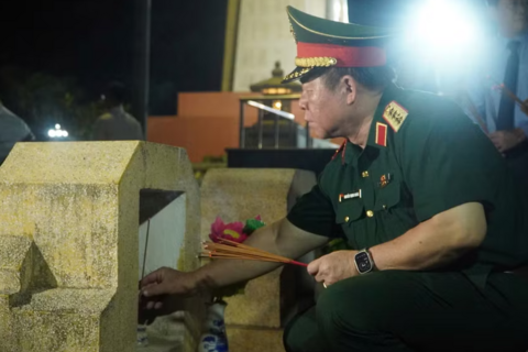 <a href="/thoi-su" title="Thời sự" rel="dofollow">Thời sự</a>