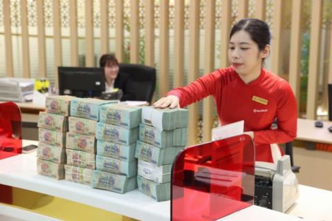 Lãi suất cho vay trước yêu cầu giảm thêm để hỗ trợ tăng trưởng