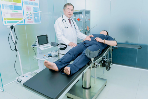 Khám miễn phí toàn dân: Chữa bệnh từ gốc, bớt cảnh "có bệnh mới vái tứ phương"