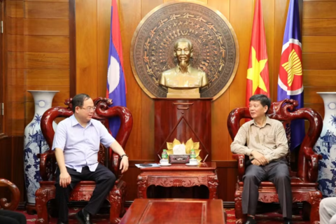 Bí thư Tỉnh ủy Quảng Ninh chào xã giao Tổng Lãnh sự Việt Nam tại Lào