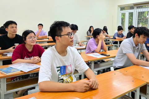 <a href="/giao-duc" title="Giáo dục" rel="dofollow">Giáo dục</a>