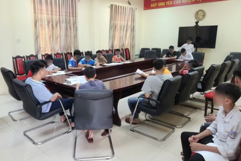 <a href="/giao-duc" title="Giáo dục" rel="dofollow">Giáo dục</a>