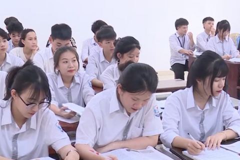 <a href="/giao-duc" title="Giáo dục" rel="dofollow">Giáo dục</a>