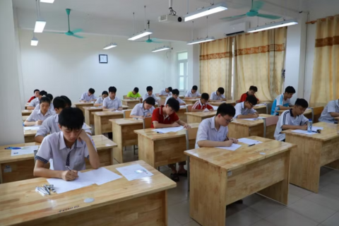 <a href="/giao-duc" title="Giáo dục" rel="dofollow">Giáo dục</a>