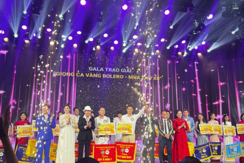 Điều đặc biệt về Quán quân Giọng ca vàng Bolero mùa 12 Phạm Ngọc Anh