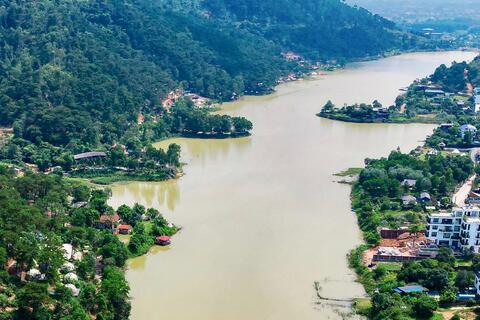<a href="/thoi-su" title="Thời sự" rel="dofollow">Thời sự</a>