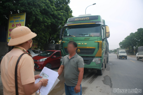 <a href="/thoi-su" title="Thời sự" rel="dofollow">Thời sự</a>