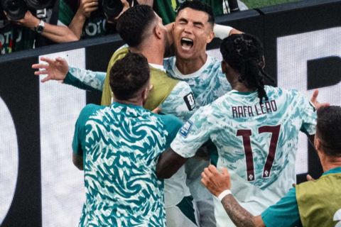 Croatia 3 lần mừng hụt, gục ngã phút 90+4 trước Bồ Đào Nha