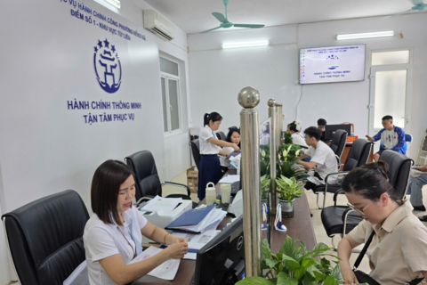 <a href="/thoi-su" title="Thời sự" rel="dofollow">Thời sự</a>
