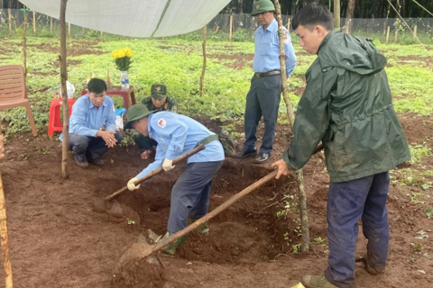Gia Lai: Phát hiện một hài cốt liệt sỹ trong quá trình đào hố cà phê