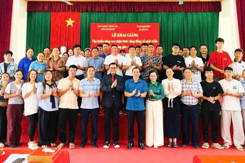 Nâng cao nhận thức cộng đồng về du lịch bền vững tại Lũng Cú
