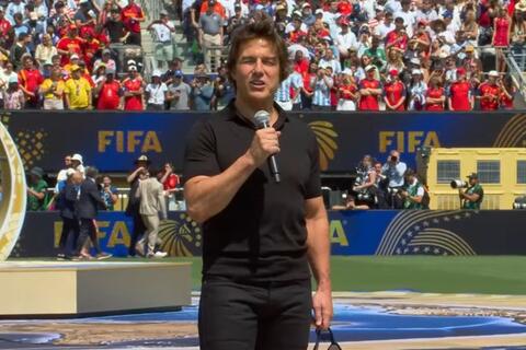 Tom Cruise gửi thông điệp đoàn kết tại lễ bế mạc World Cup 2026