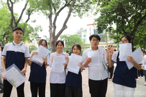 <a href="/giao-duc" title="Giáo dục" rel="dofollow">Giáo dục</a>