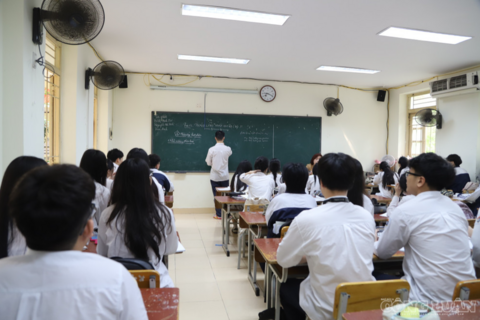 Sắp xếp trường học: Địa phương lo 'bài toán khó' về người và trường