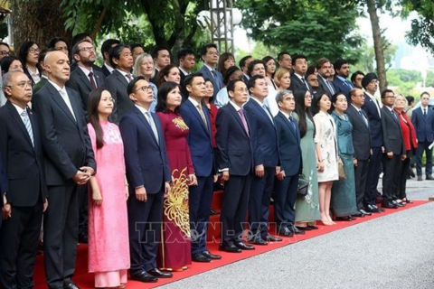 Bộ trưởng Bộ Ngoại giao Lê Hoài Trung chủ trì Lễ Thượng cờ kỷ niệm 59 năm Ngày thành lập ASEAN