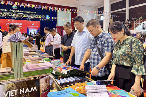 <a href="/giao-duc" title="Giáo dục" rel="dofollow">Giáo dục</a>