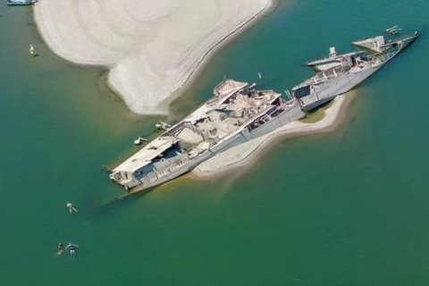 Sông Danube cạn kỷ lục, lộ xác tàu chiến và xương voi ma mút