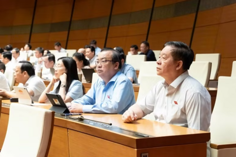 <a href="/thoi-su" title="Thời sự" rel="dofollow">Thời sự</a>