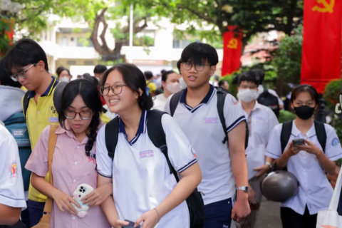 <a href="/giao-duc" title="Giáo dục" rel="dofollow">Giáo dục</a>