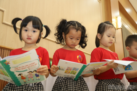 <a href="/giao-duc" title="Giáo dục" rel="dofollow">Giáo dục</a>