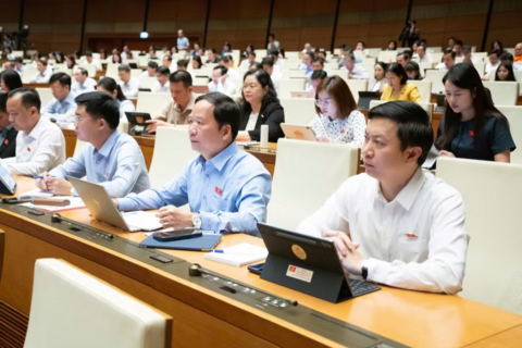<a href="/thoi-su" title="Thời sự" rel="dofollow">Thời sự</a>