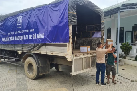 Hơn 228 triệu bản được cung ứng, vùng khó đảm bảo đủ sách giáo khoa