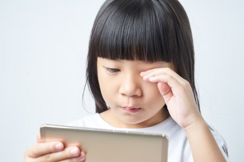 Cách hữu hiệu phòng ngừa cận thị học đường