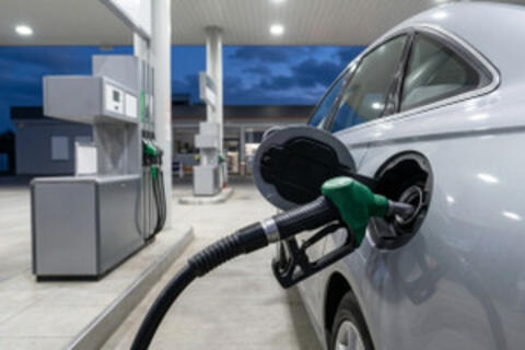 EU cảnh báo trước nguy cơ ông Trump cấm xuất khẩu diesel