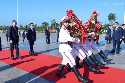 <a href="/thoi-su" title="Thời sự" rel="dofollow">Thời sự</a>