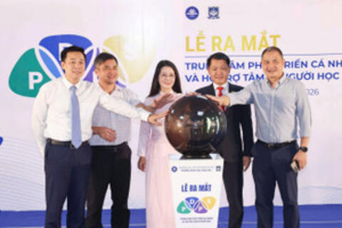 Khai trương Trung tâm Phát triển cá nhân và Hỗ trợ người học